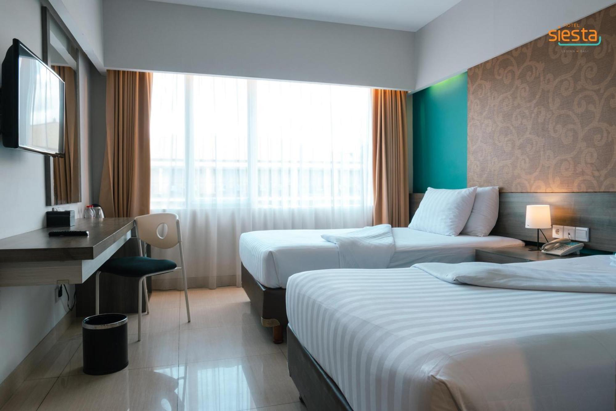 Siesta Legian Hotel Exterior photo