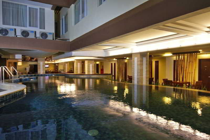 Siesta Legian Hotel Exterior photo