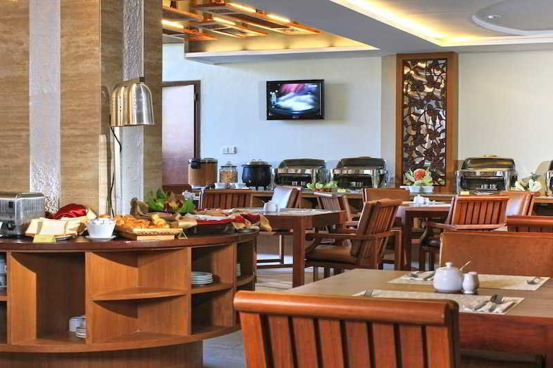 Siesta Legian Hotel Exterior photo