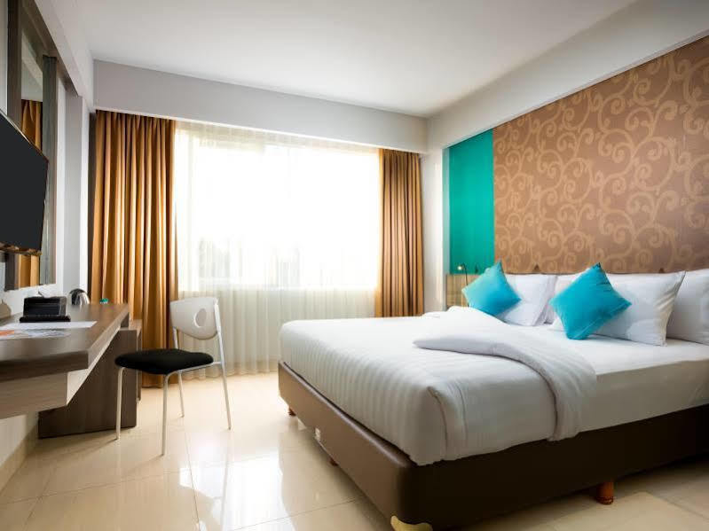 Siesta Legian Hotel Exterior photo